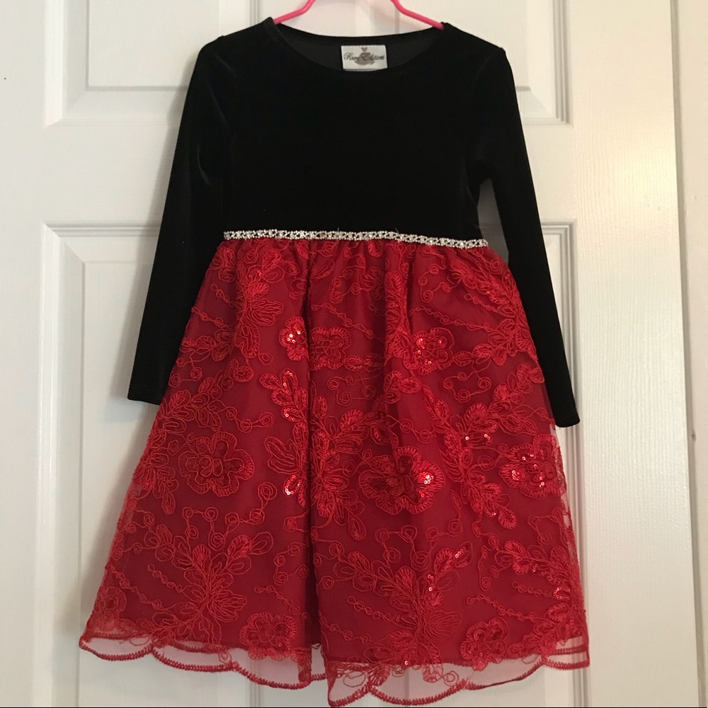 Black and red girls holiday party dress. 4T